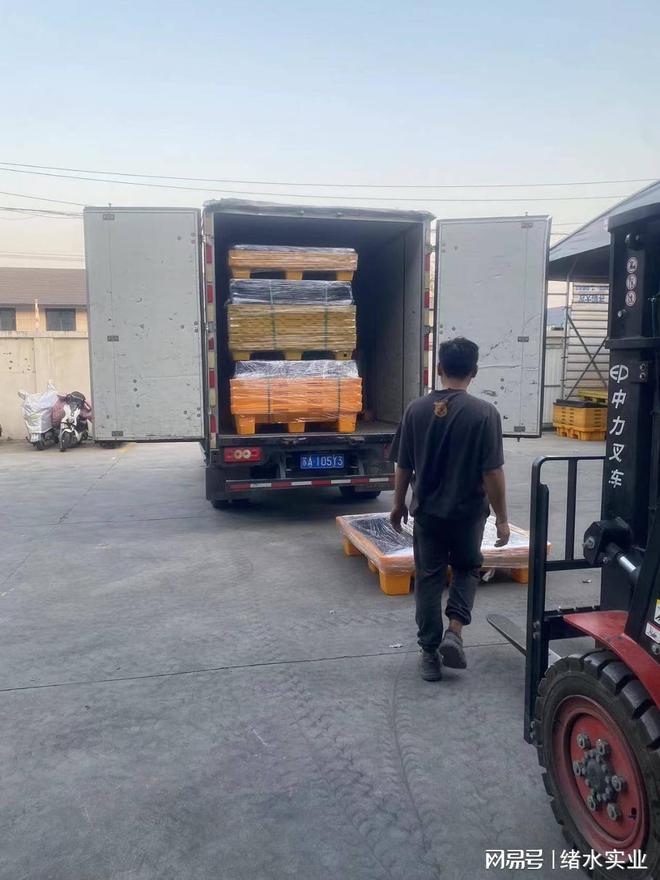 绪水实业来告诉你滚塑制品和吹塑塑料制品哪个更好？(图2)
