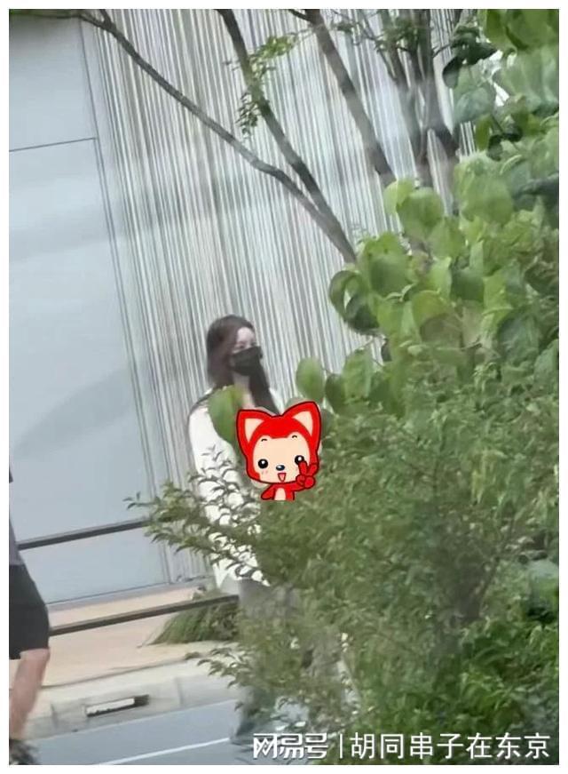王思聪懒理黄一鸣爆料提塑料袋陪新女友逛街被惊疑是孙一宁(图5)