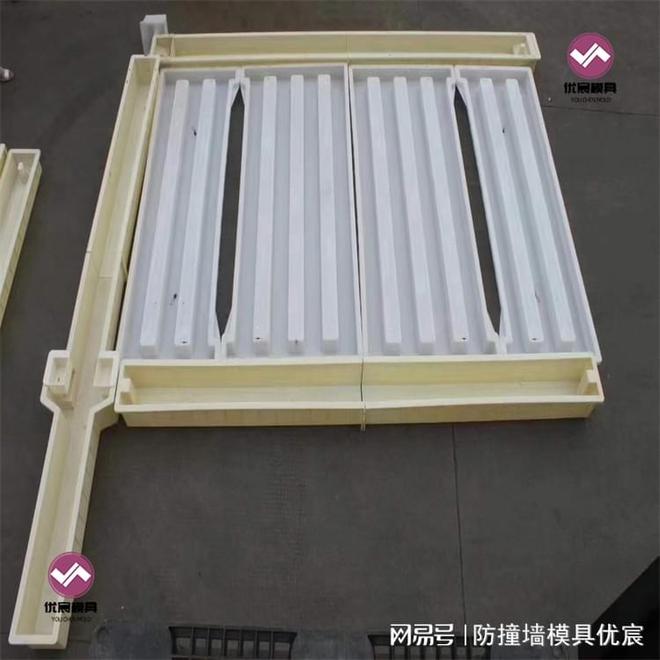 铁路防护栏模具优宸高铁防护栅栏塑料模具(图3)