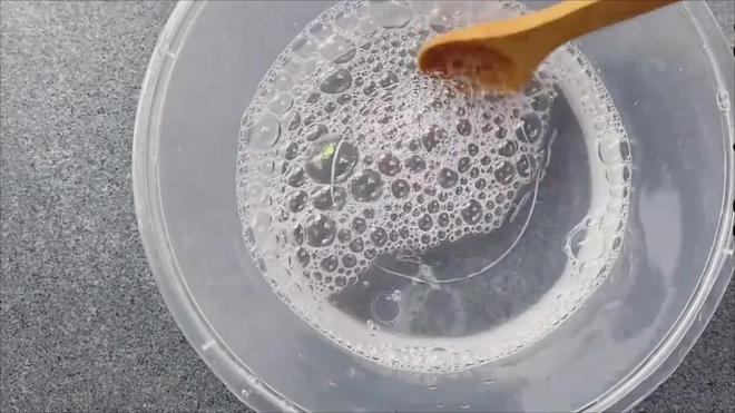 电风扇上套1个塑料袋这一招真是厉害无需拆卸立马焕然一新(图2)