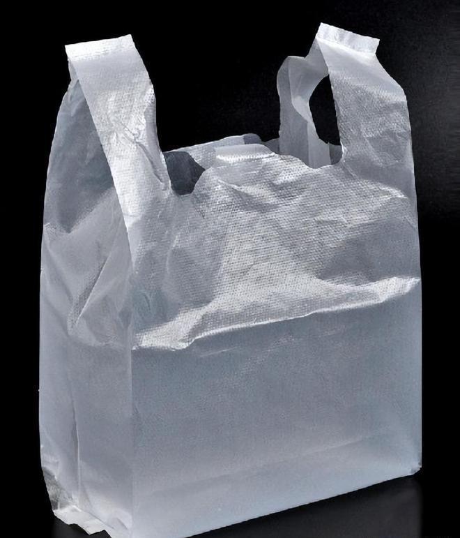路边摊用塑料袋盛饭高温热汤直接倒进还能吃吗？(图8)