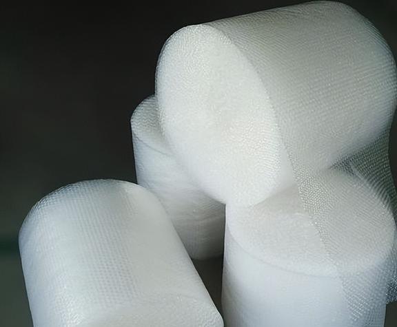 快递里的气泡膜别扔啦！放卫生间、厨房特实用一年能省不少钱！(图7)