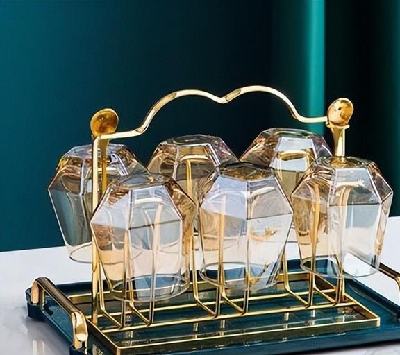 快递里的气泡膜别扔啦！放卫生间、厨房特实用一年能省不少钱！(图9)