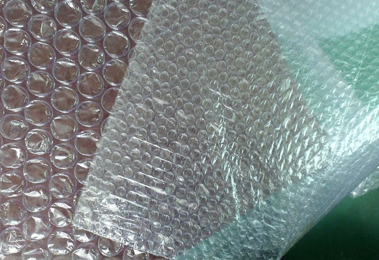 2017年拉萨一老板用飞机托运30公斤黄金到站发现25公斤变石头