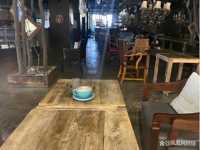 初代网红咖啡店漫咖啡突然撤店 经营困境再现(图3)