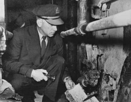 史上最强越狱三人组：自制假人头、挖洞一年逃亡57年仍未被抓获(图12)