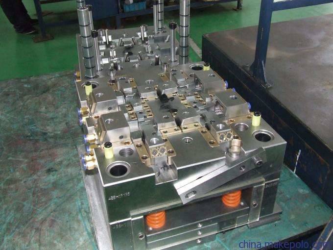 注塑是一种生产和成型工业产品的方法(图1)