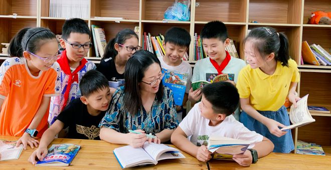 把学习和生活都还给学生！这所小学被顾明远先生称为“无界乐园”(图5)