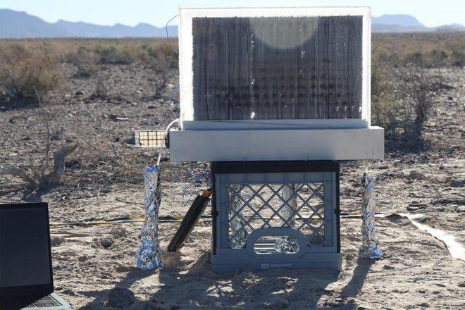 MIT 打造“空气变水”神器日产 160 毫升饮用水(图1)