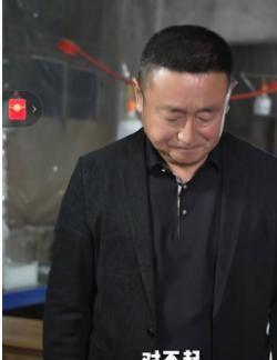 山东村书记宣传樱桃不惜扮丑吸引网友却被自己人背刺含泪道歉(图2)