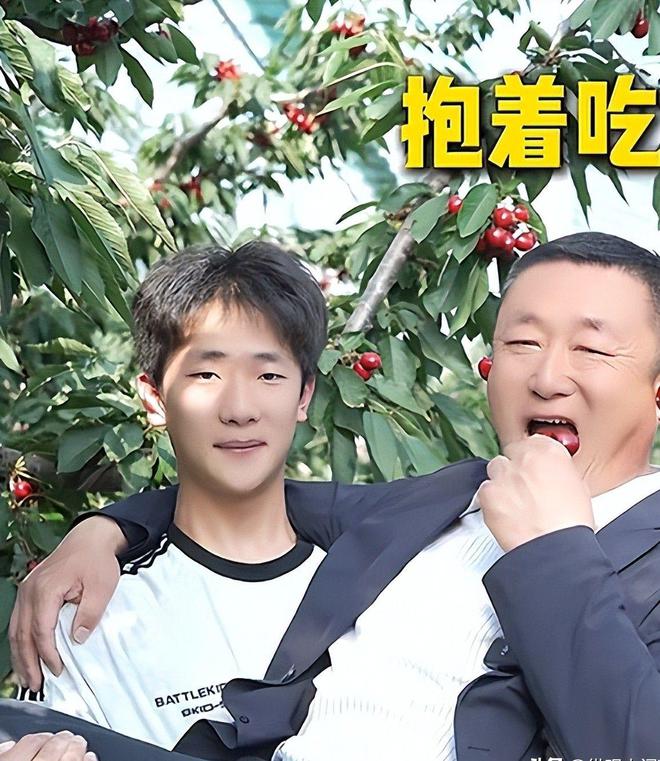 山东村书记宣传樱桃不惜扮丑吸引网友却被自己人背刺含泪道歉(图7)