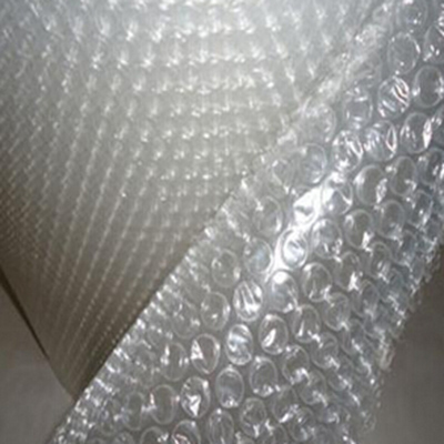 美媒恶搞亚历山大：乞丐讨罚球气泡膜护体碰不得引热议