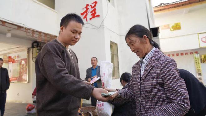 「“村抖”故事汇」王武守村人：用手机“种”出新希望(图5)