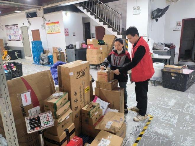 快递包装不 “迷路”！重庆九龙坡这场活动教你精准分类