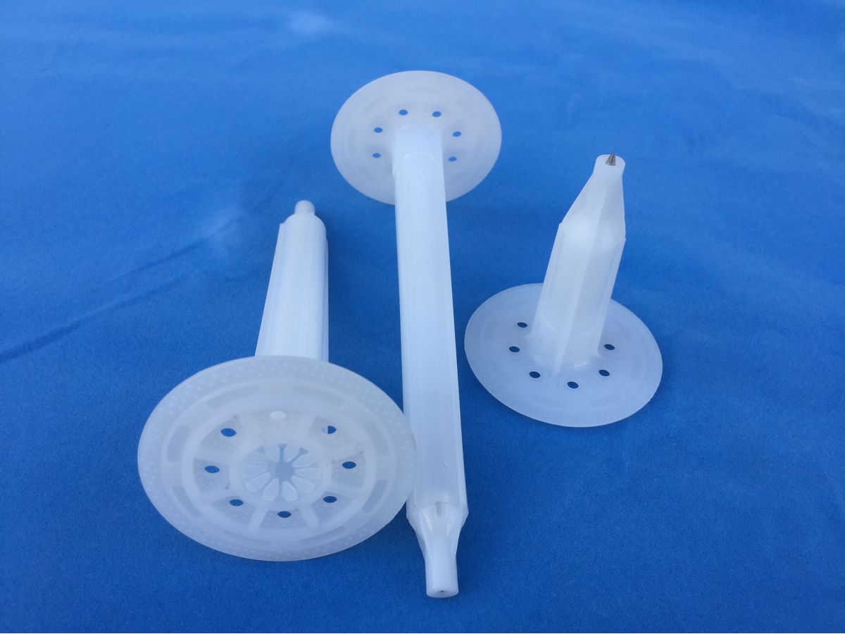 浙江鑫鼎塑业取得一种双面托盘注塑模具的多向侧抽芯脱模装置专利