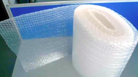 镇平县新合力取得可限位复合气泡膜切割装置专利避免复合气泡膜与切割刀粘连