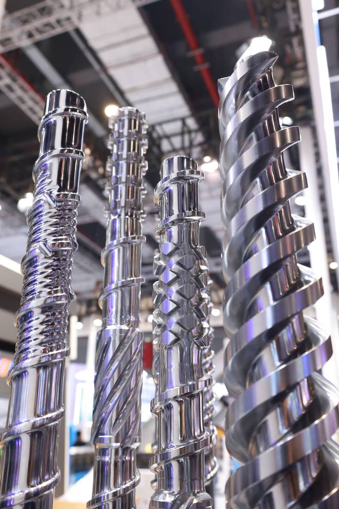 精密注塑机螺杆：科学设计如何决定塑化质量与工艺竞争力