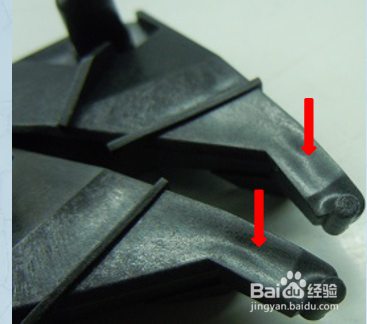 6天暴涨60%!中东打仗不抢粮不抢油却让成群货车来东莞抢塑料了(图1)